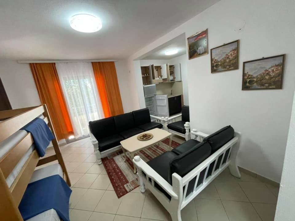 Aparthotel Vila Tufi Velipojë Εξωτερικό φωτογραφία