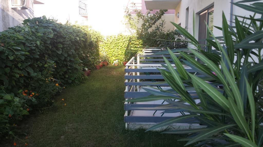 Aparthotel Vila Tufi Velipojë Δωμάτιο φωτογραφία