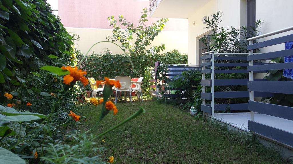 Aparthotel Vila Tufi Velipojë Εξωτερικό φωτογραφία