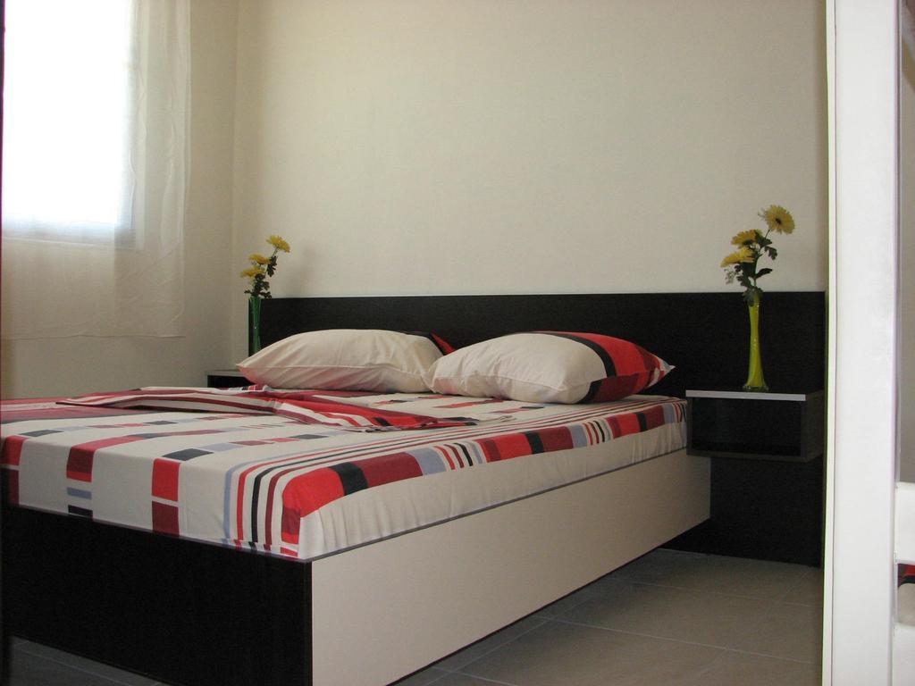 Aparthotel Vila Tufi Velipojë Δωμάτιο φωτογραφία