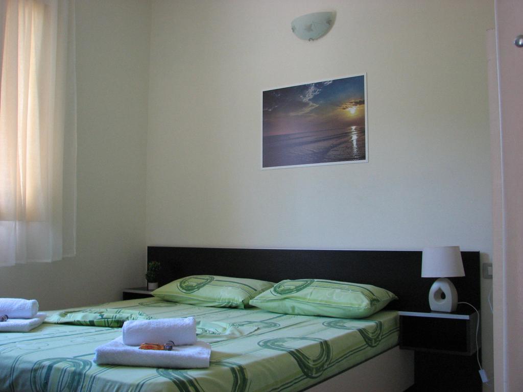 Aparthotel Vila Tufi Velipojë Εξωτερικό φωτογραφία